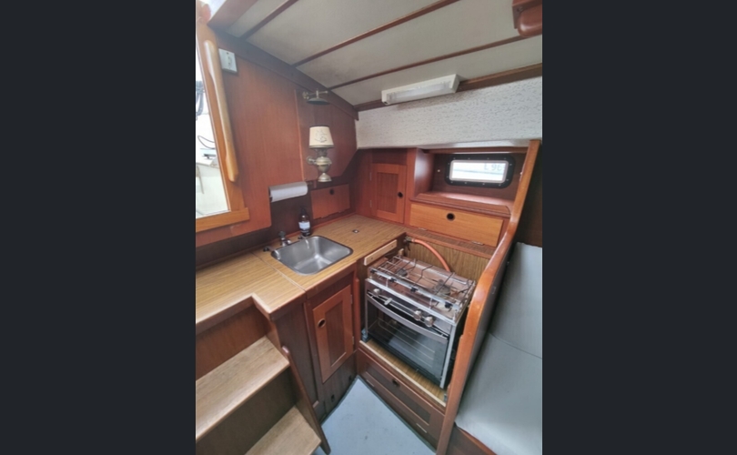 Hallberg-Rassy 312-kuva-11